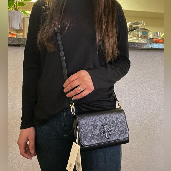 New, tory bruch thea flat crossbody wallet - Picture 15 of 15